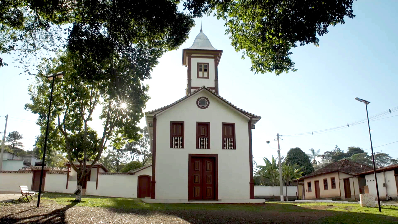 VEREDAS DO BRASIL - ESTRADA REAL E SEUS OFÍCIOS